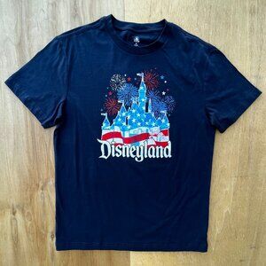 DISNEYLAND PATRIOTIC 4TH OF JULY CINDERELLA CASTLE TEE SHIRT Women’s sz M NEW